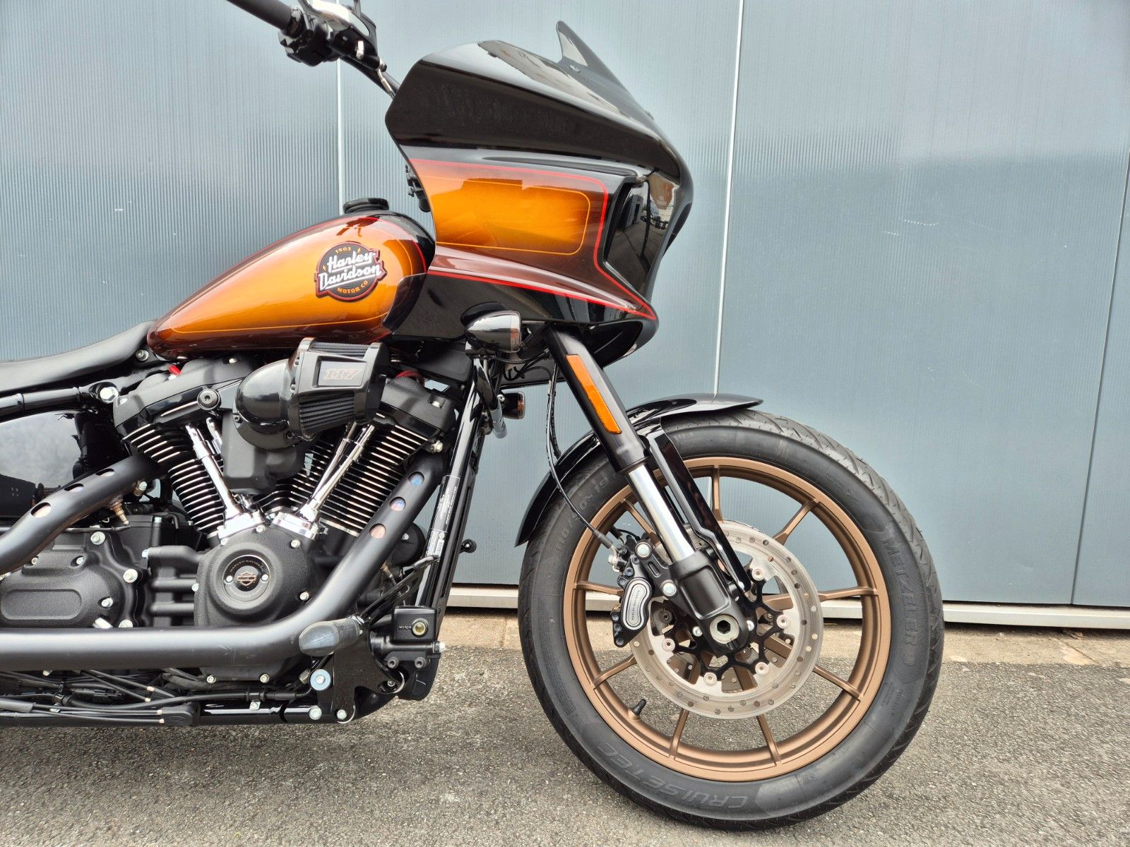 Fahrzeugabbildung Harley-Davidson FXLRST °°LOW RIDER ST°° * JEKILL&HYDE *