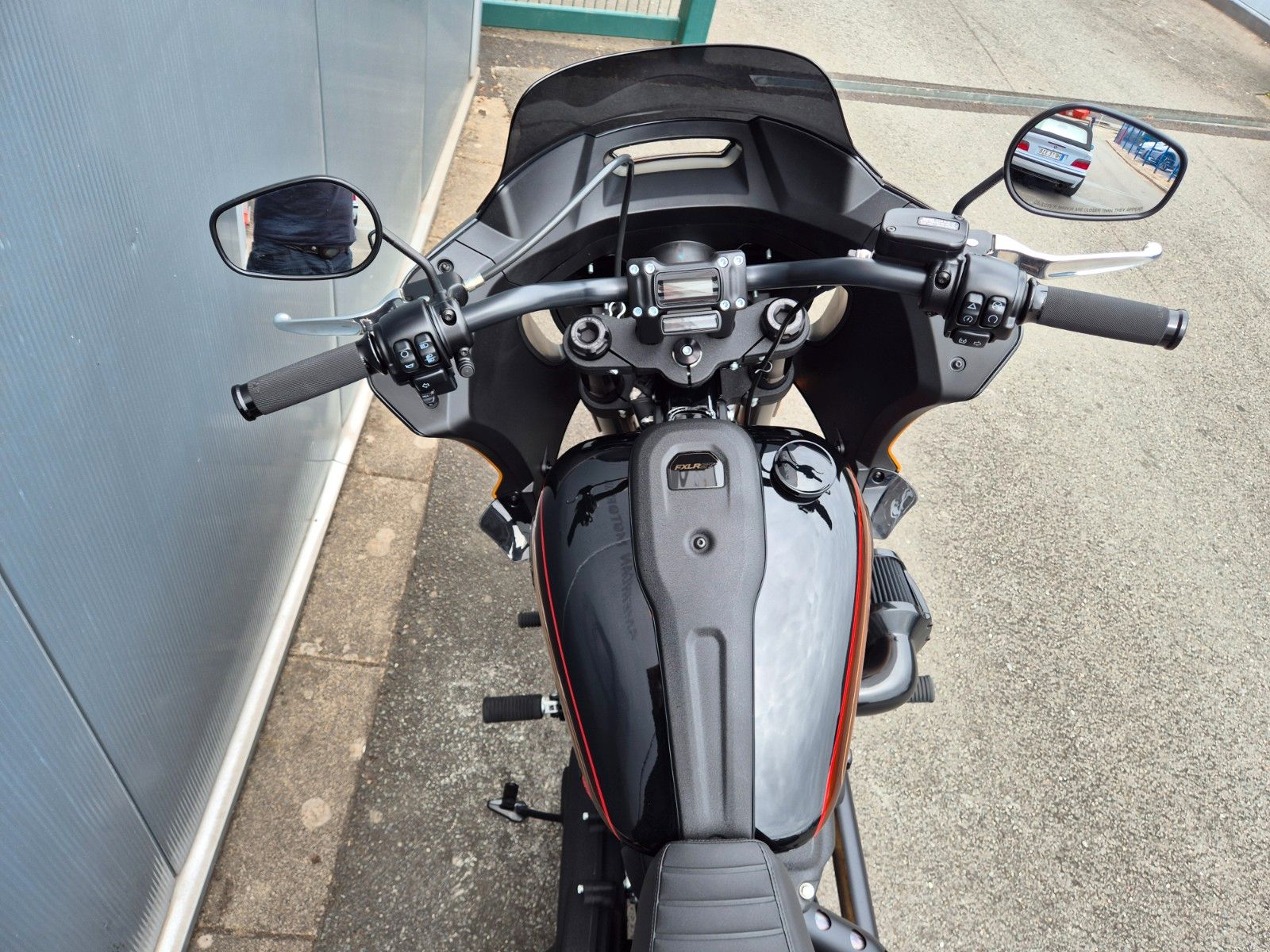 Fahrzeugabbildung Harley-Davidson FXLRST °°LOW RIDER ST°° * JEKILL&HYDE *