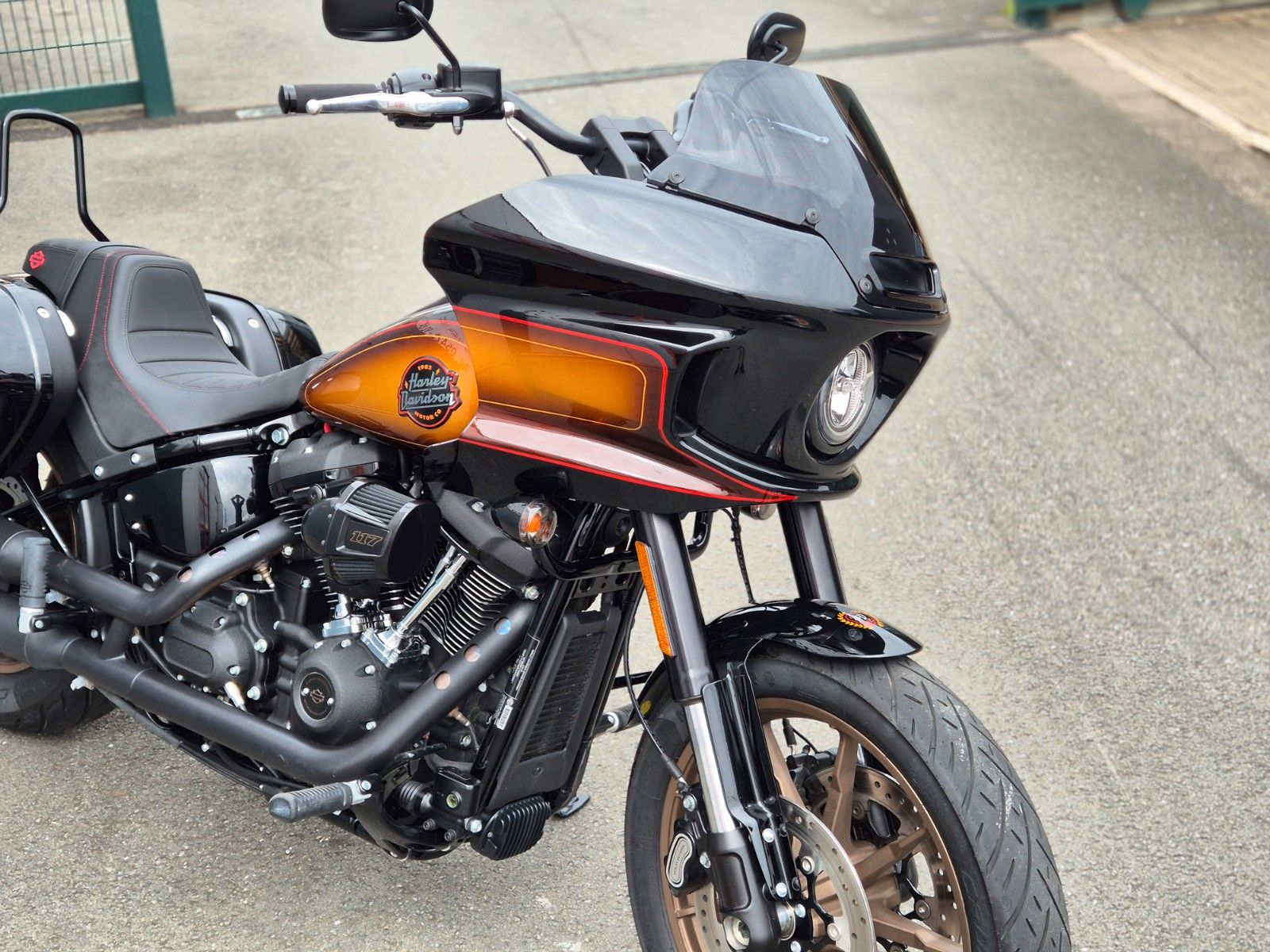 Fahrzeugabbildung Harley-Davidson FXLRST °°LOW RIDER ST°° * JEKILL&HYDE *