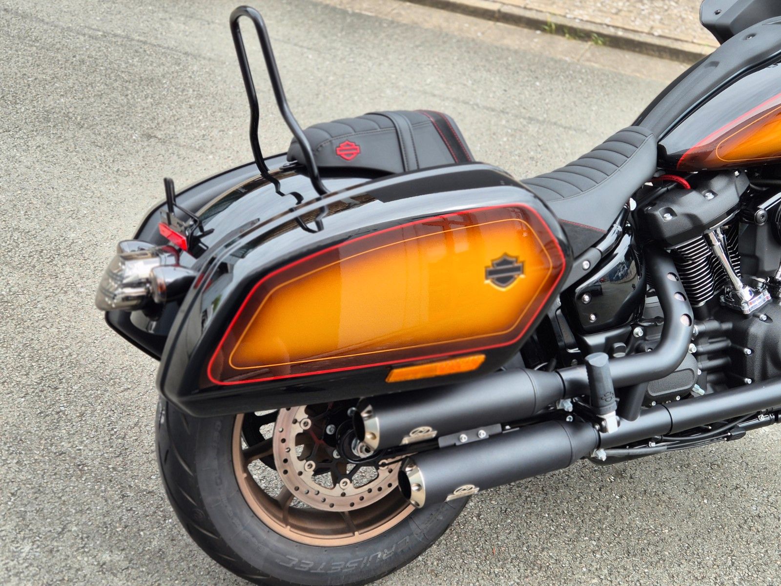 Fahrzeugabbildung Harley-Davidson FXLRST °°LOW RIDER ST°° * JEKILL&HYDE *