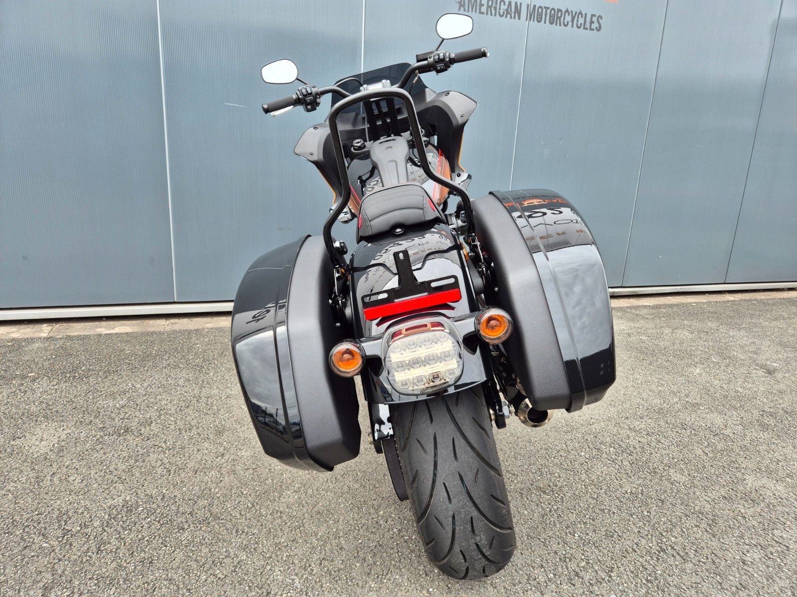 Fahrzeugabbildung Harley-Davidson FXLRST °°LOW RIDER ST°° * JEKILL&HYDE *