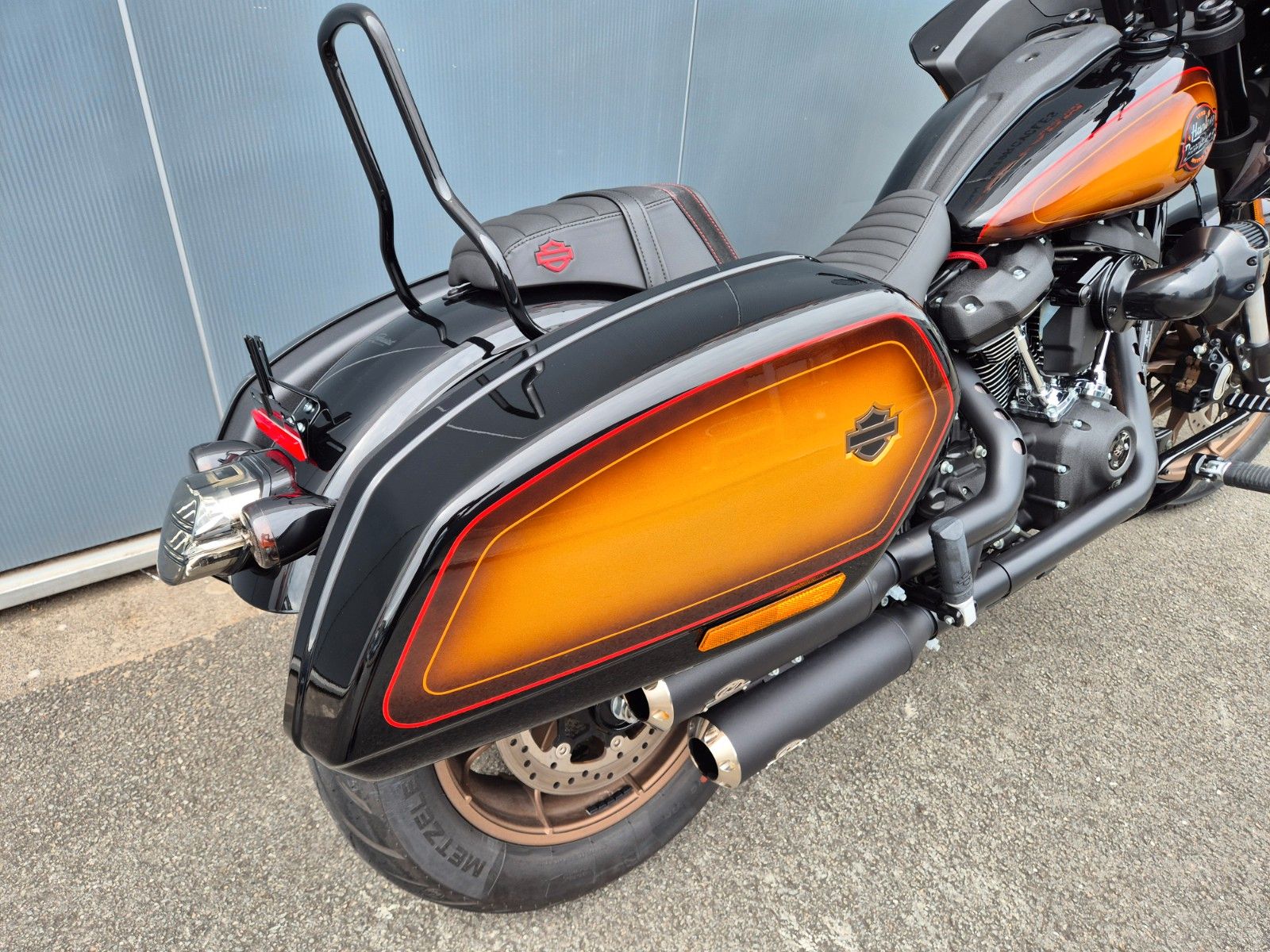 Fahrzeugabbildung Harley-Davidson FXLRST °°LOW RIDER ST°° * JEKILL&HYDE *
