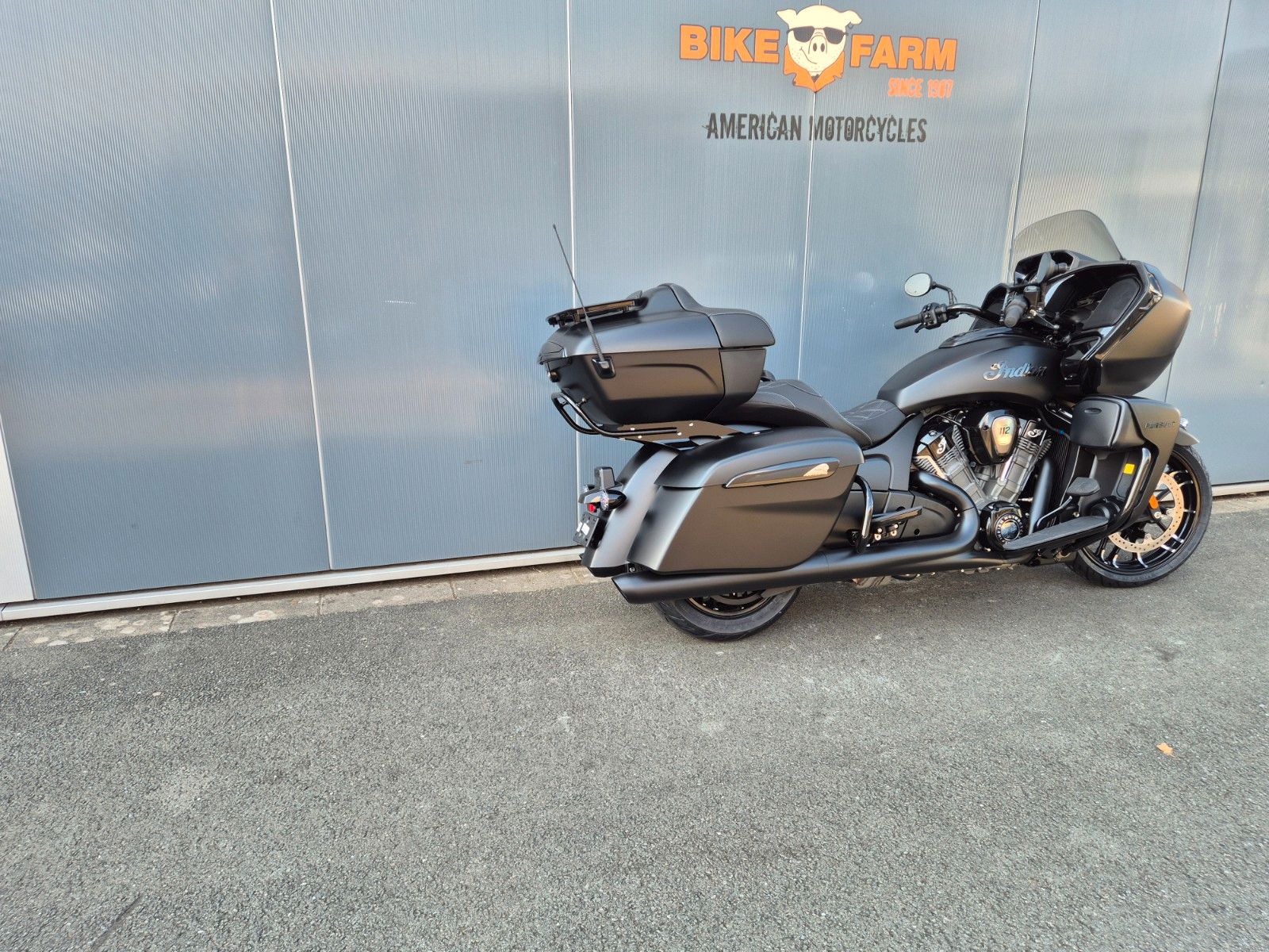 Fahrzeugabbildung Indian 2026 PURSUIT DARK HORSE - *112 POWER PLUS*