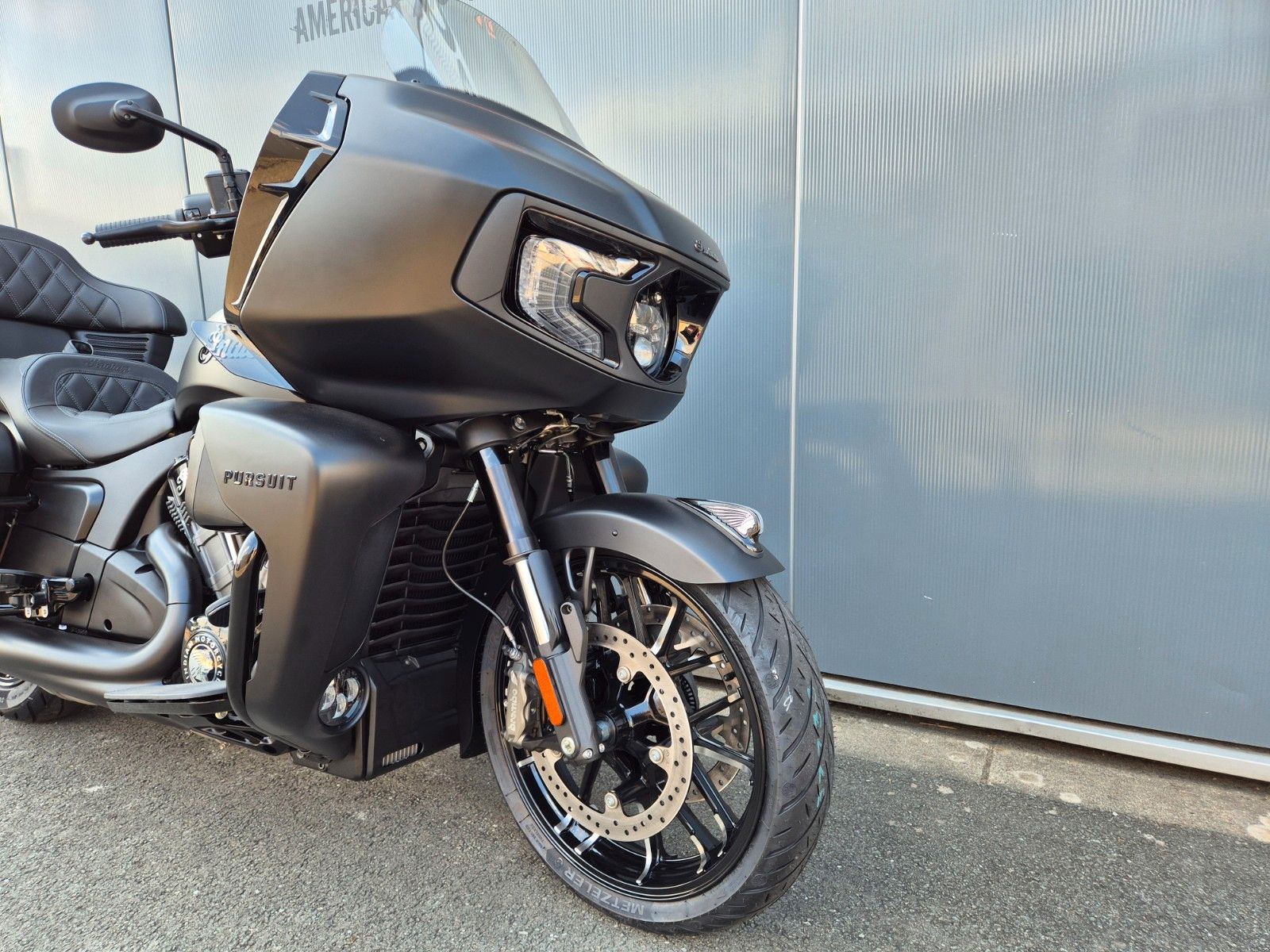 Fahrzeugabbildung Indian 2026 PURSUIT DARK HORSE - *112 POWER PLUS*