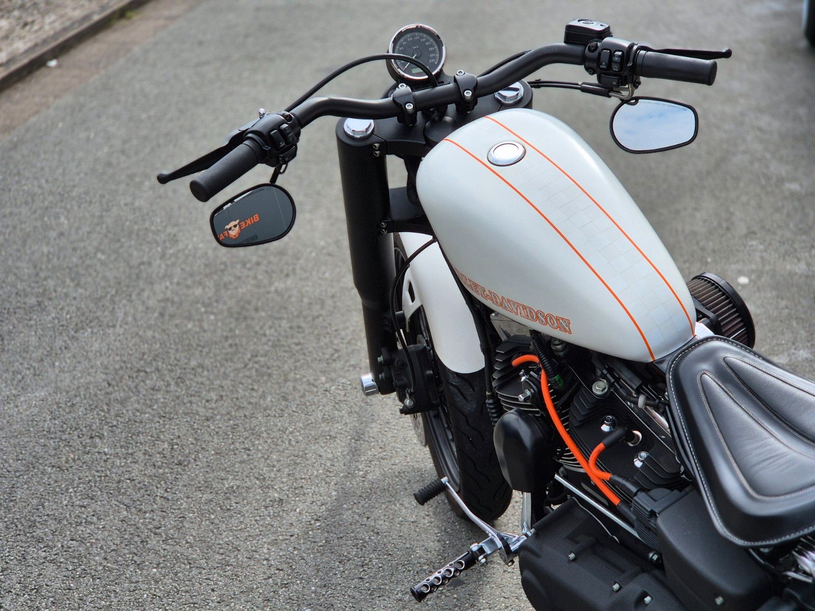 Fahrzeugabbildung Harley-Davidson FXDB °°STREET BOB CUSTOM°° *JEKIL&HYDE*