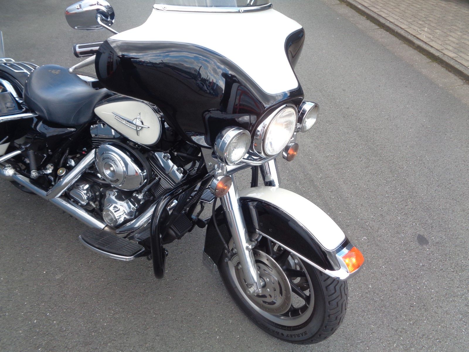 Fahrzeugabbildung Harley-Davidson FLHTPI / FLHX - ELECTRA GLIDE POLICE -