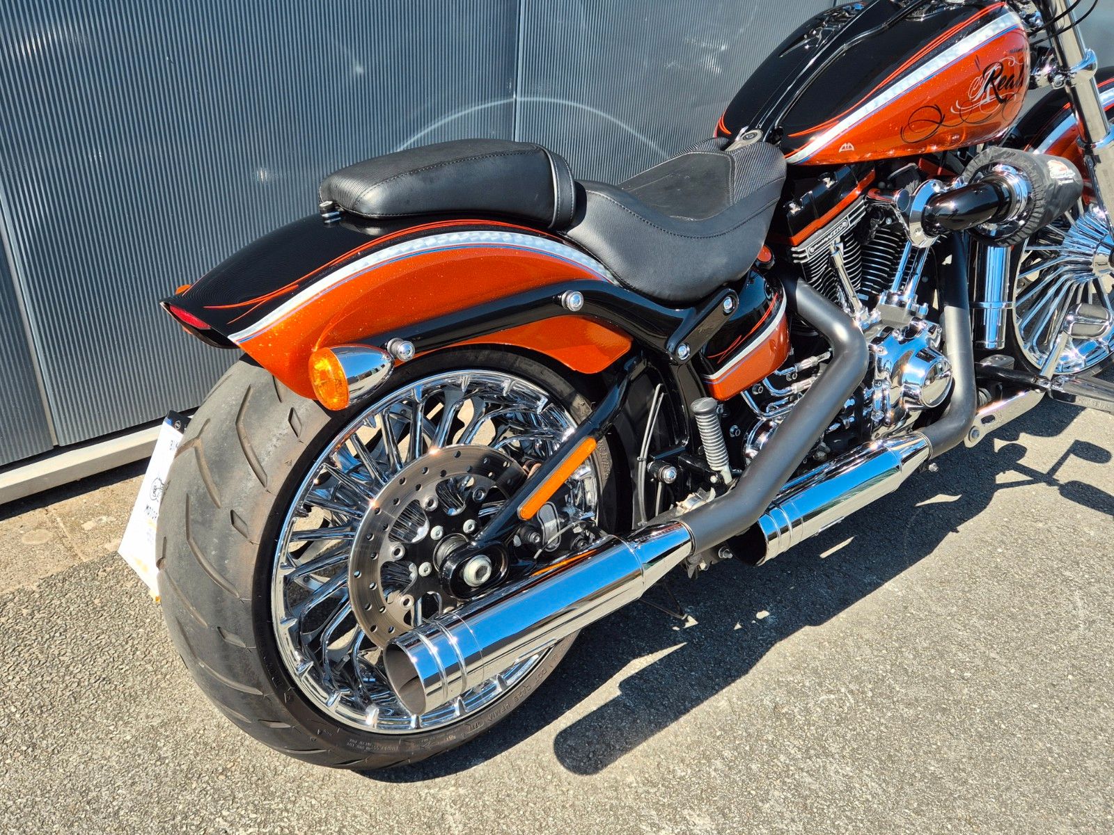 Fahrzeugabbildung Harley-Davidson FXSB °°BREAKOUT 110°° - SCREAMIN EAGLE CUSTOM -