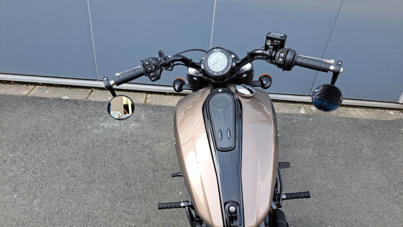 Fahrzeugabbildung Indian SCOUT BOBBER LIMITED+TECH