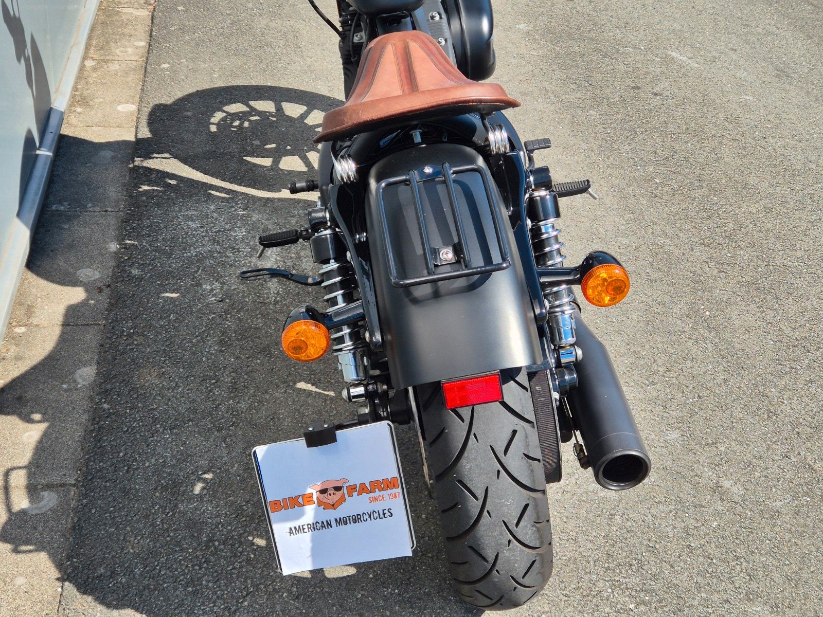 Fahrzeugabbildung Harley-Davidson XL883 N °°IRON°° *VERSTELLBARER AUSPUFF*