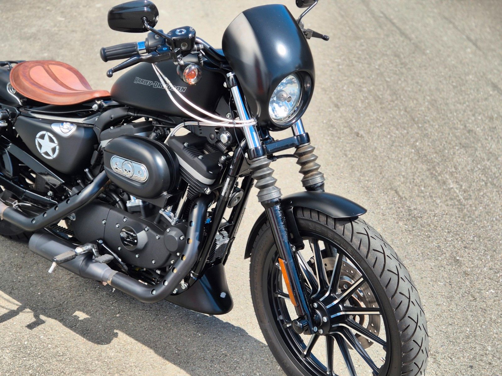 Fahrzeugabbildung Harley-Davidson XL883 N °°IRON°° *VERSTELLBARER AUSPUFF*