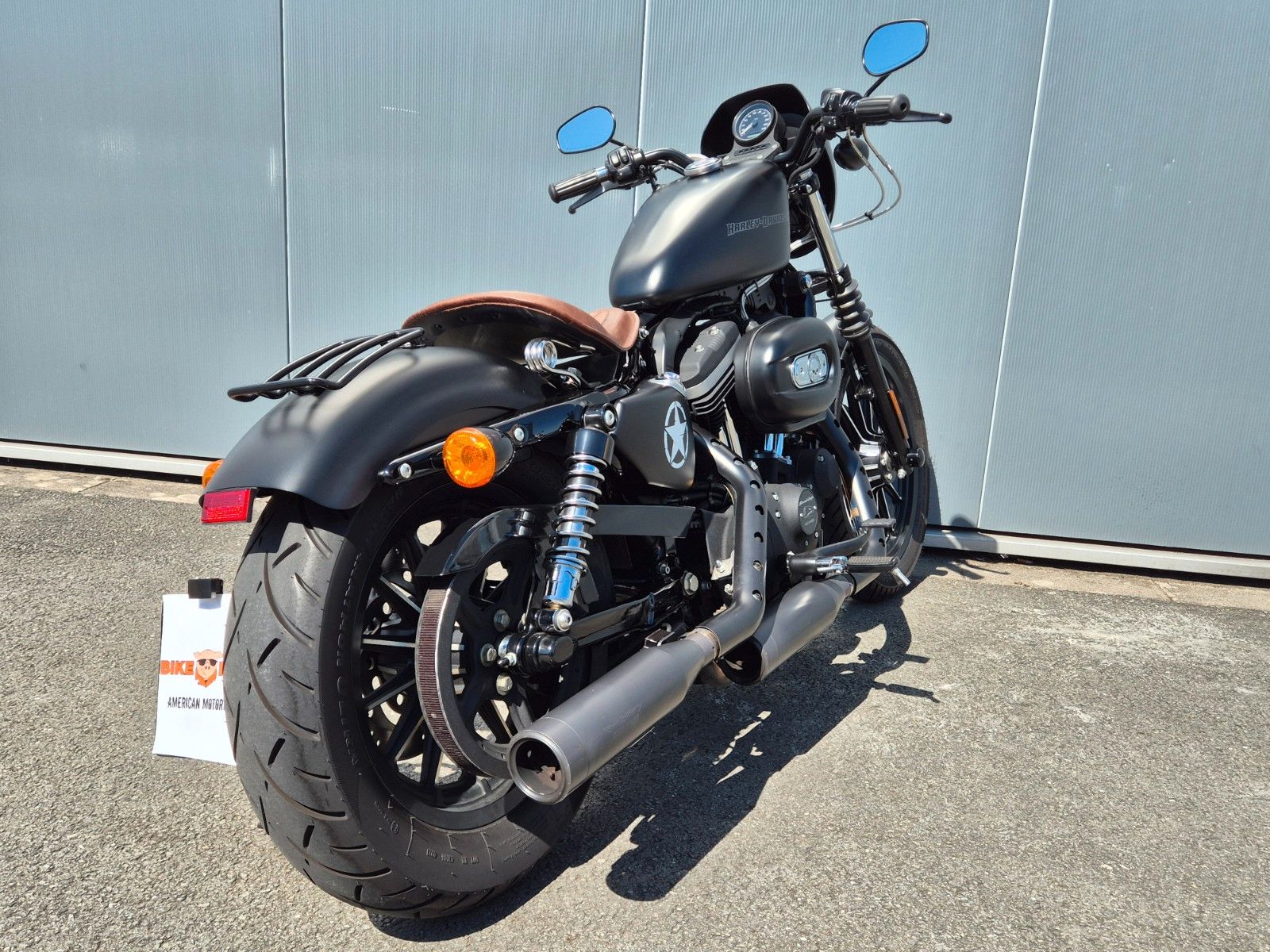 Fahrzeugabbildung Harley-Davidson XL883 N °°IRON°° *VERSTELLBARER AUSPUFF*