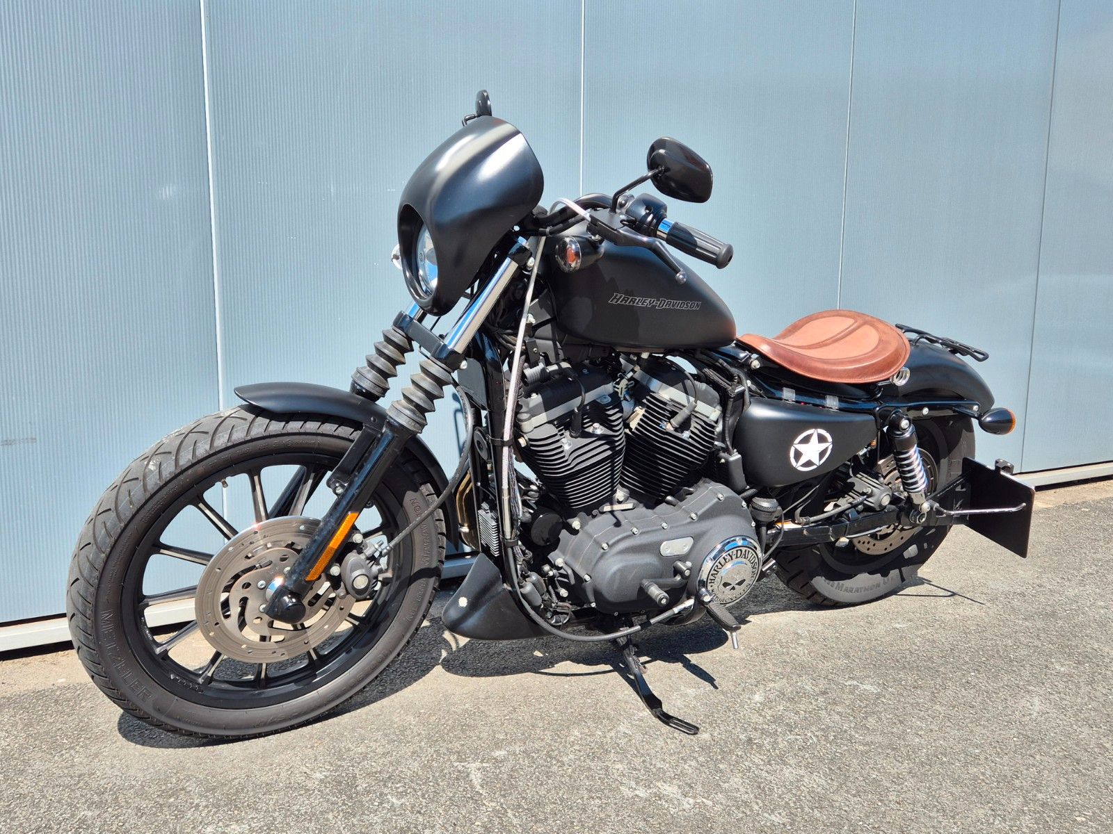 Fahrzeugabbildung Harley-Davidson XL883 N °°IRON°° *VERSTELLBARER AUSPUFF*