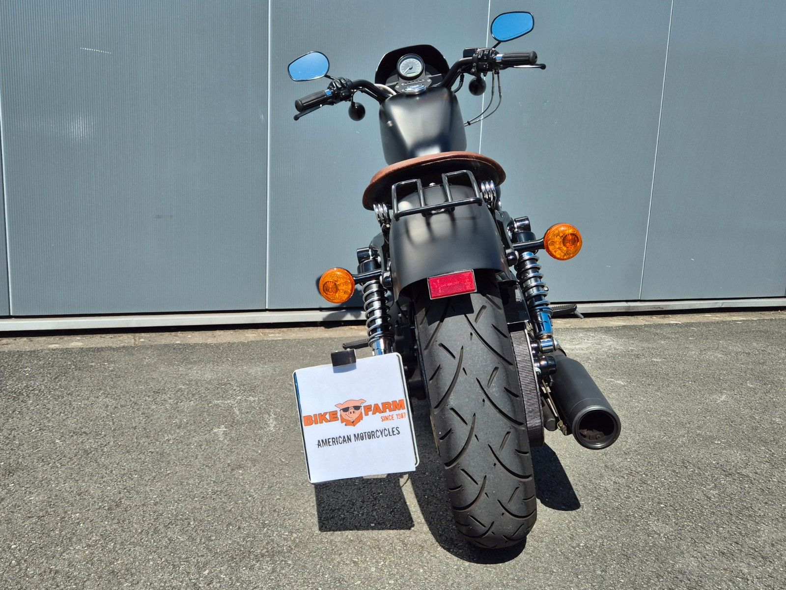 Fahrzeugabbildung Harley-Davidson XL883 N °°IRON°° *VERSTELLBARER AUSPUFF*