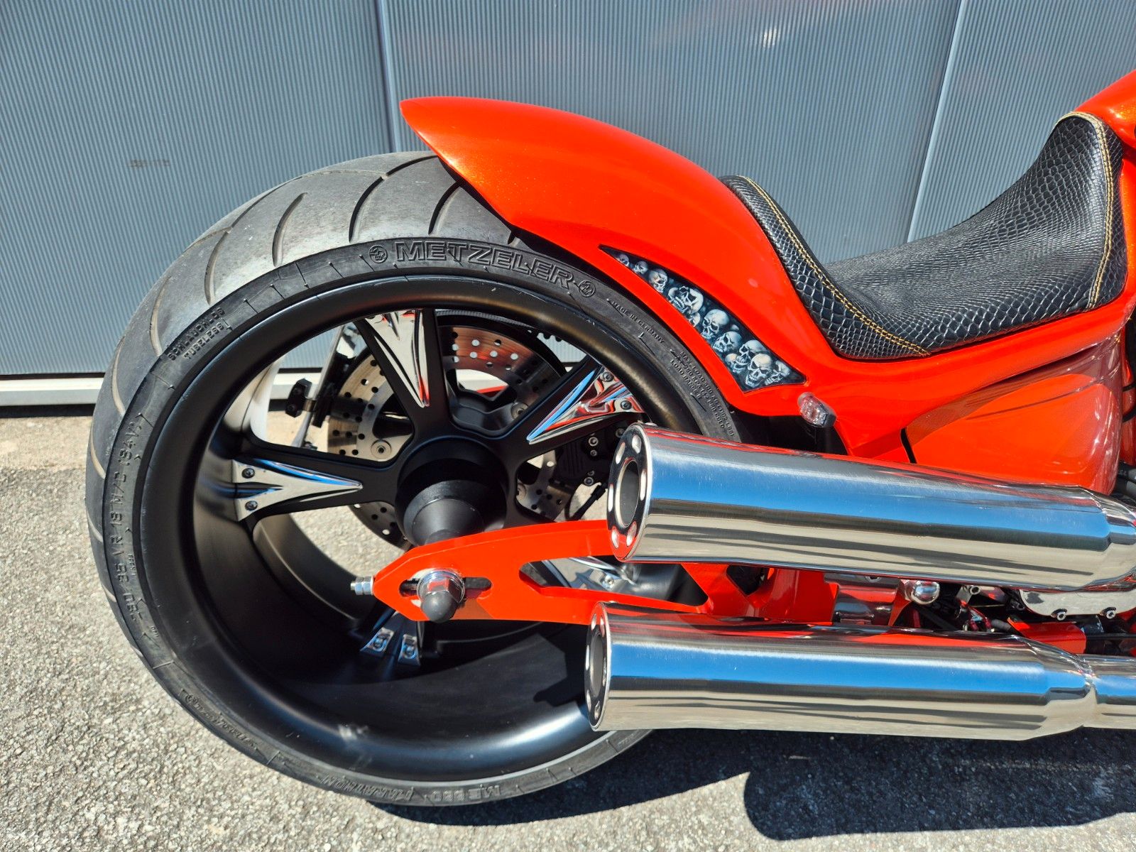 Fahrzeugabbildung Harley-Davidson °° ORANGE SKULL DRAGSTYLE °°