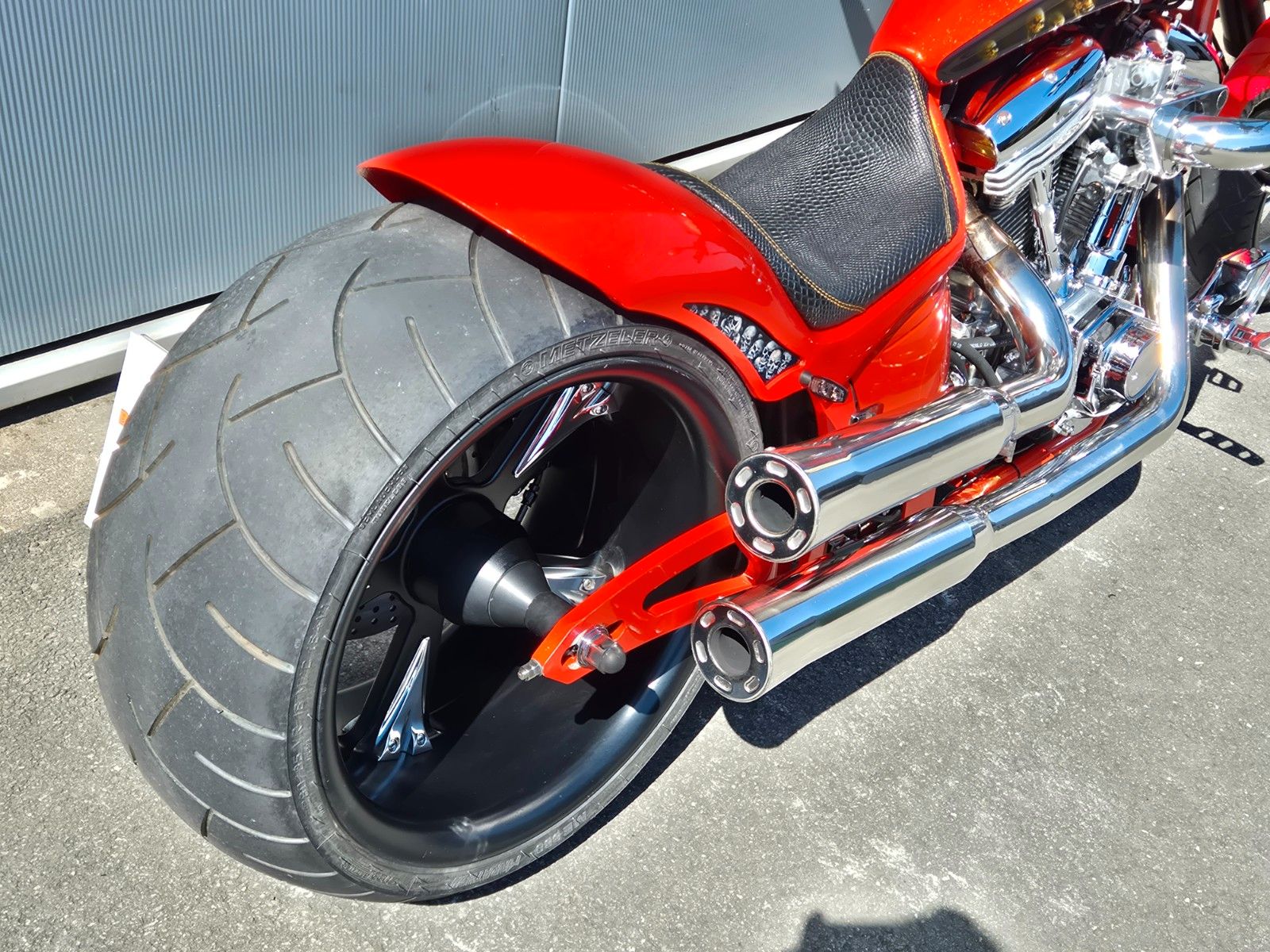 Fahrzeugabbildung Harley-Davidson °° ORANGE SKULL DRAGSTYLE °°