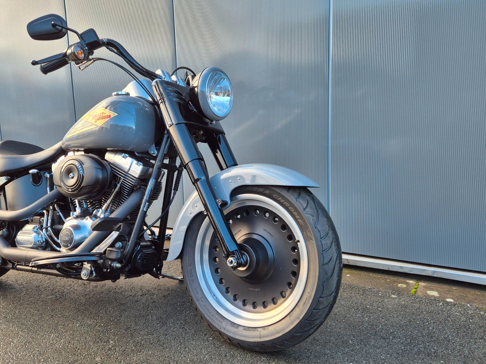 Fahrzeugabbildung Harley-Davidson FLSTFB°°FAT BOY LO°°SPECIAL-NARDO GREY-6828km
