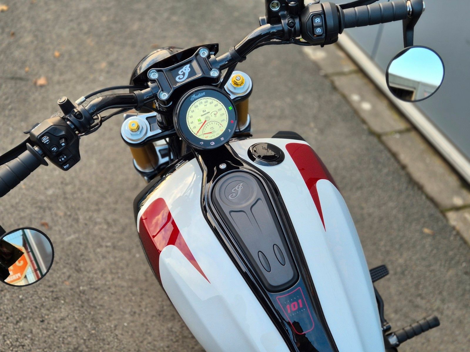 Fahrzeugabbildung Indian 101 SCOUT °°BIKE FARM DIRT TRACKER°°