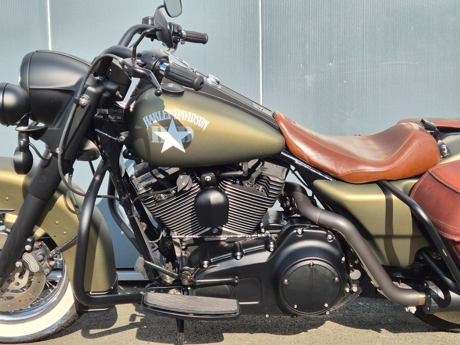 Fahrzeugabbildung Harley-Davidson FLHRC°°ROAD KING CLASSIC°°S-STYLE-PENZL AUSPUFF