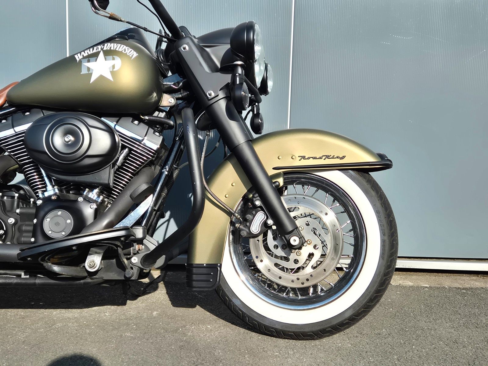 Fahrzeugabbildung Harley-Davidson FLHRC°°ROAD KING CLASSIC°°S-STYLE-PENZL AUSPUFF