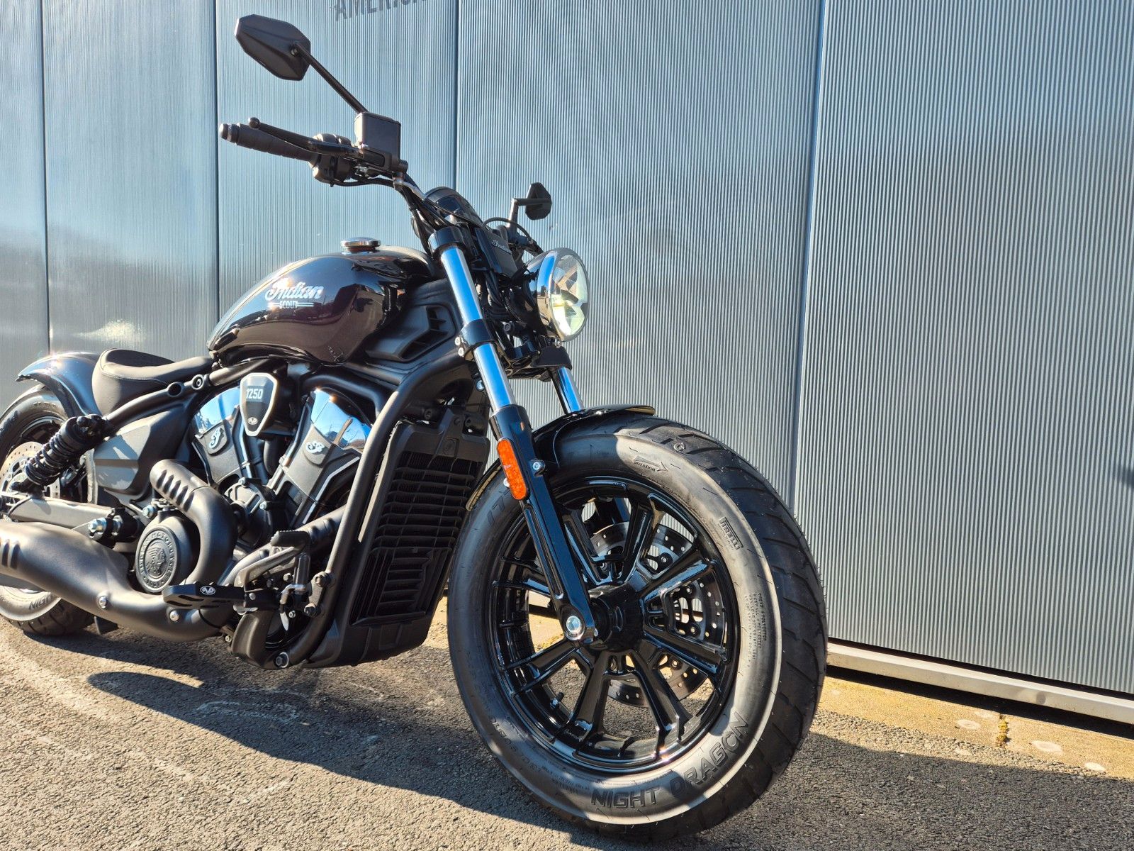 Fahrzeugabbildung Indian SCOUT* BIKE-FARM X CUSTOM CHROME * V-PERFORMANCE