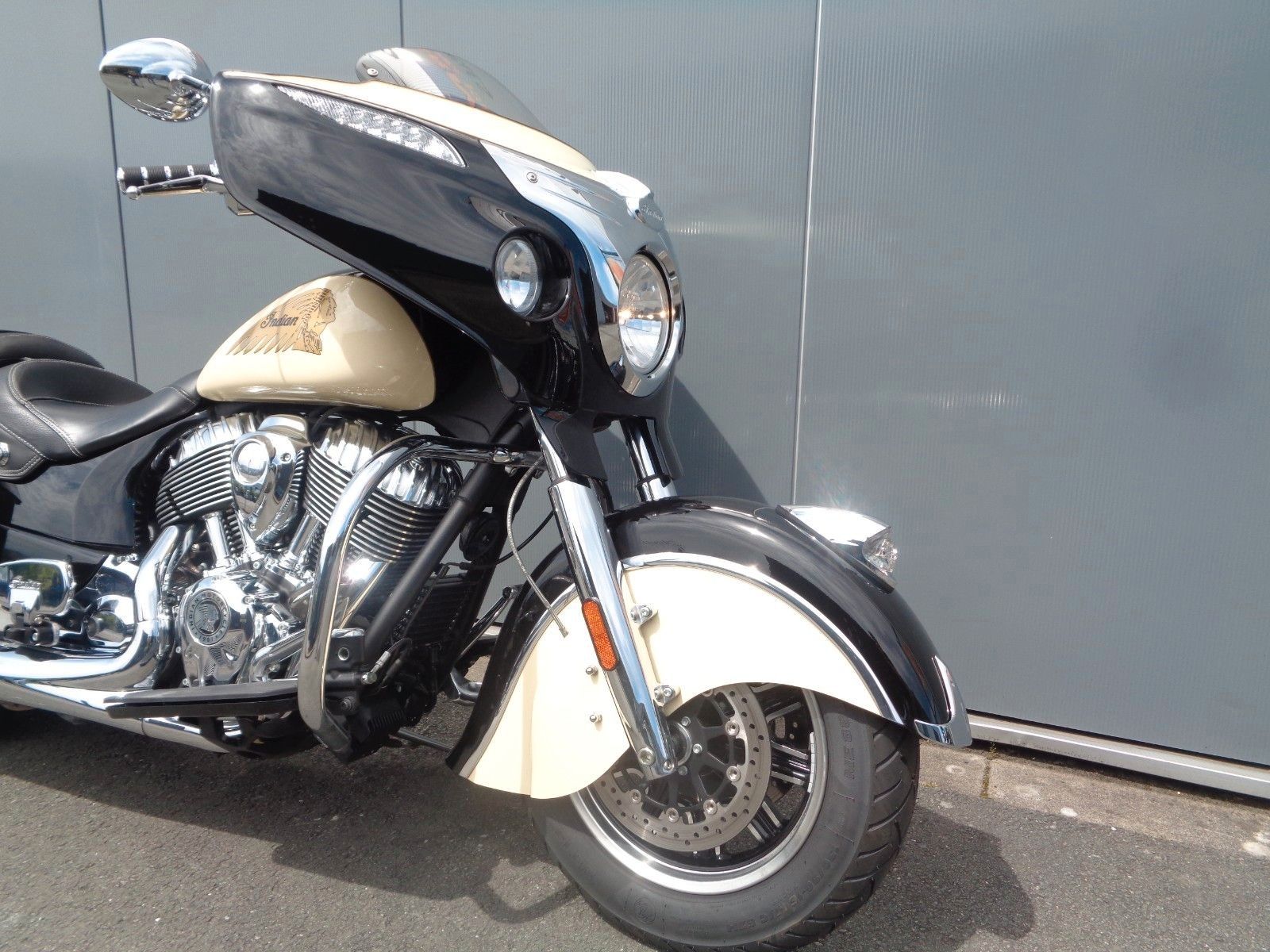 Fahrzeugabbildung Indian CHIEFTAIN CLASSIC °°WOLF IM SCHAFSPELZ°°