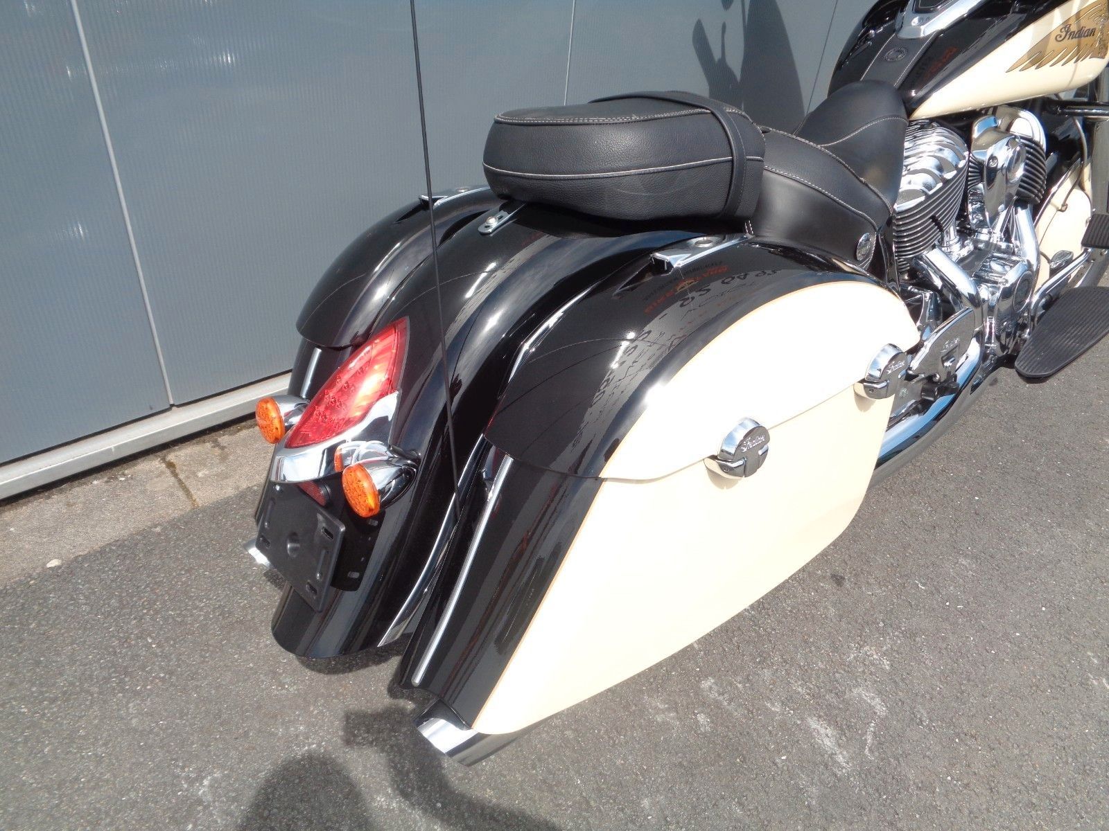 Fahrzeugabbildung Indian CHIEFTAIN CLASSIC °°WOLF IM SCHAFSPELZ°°