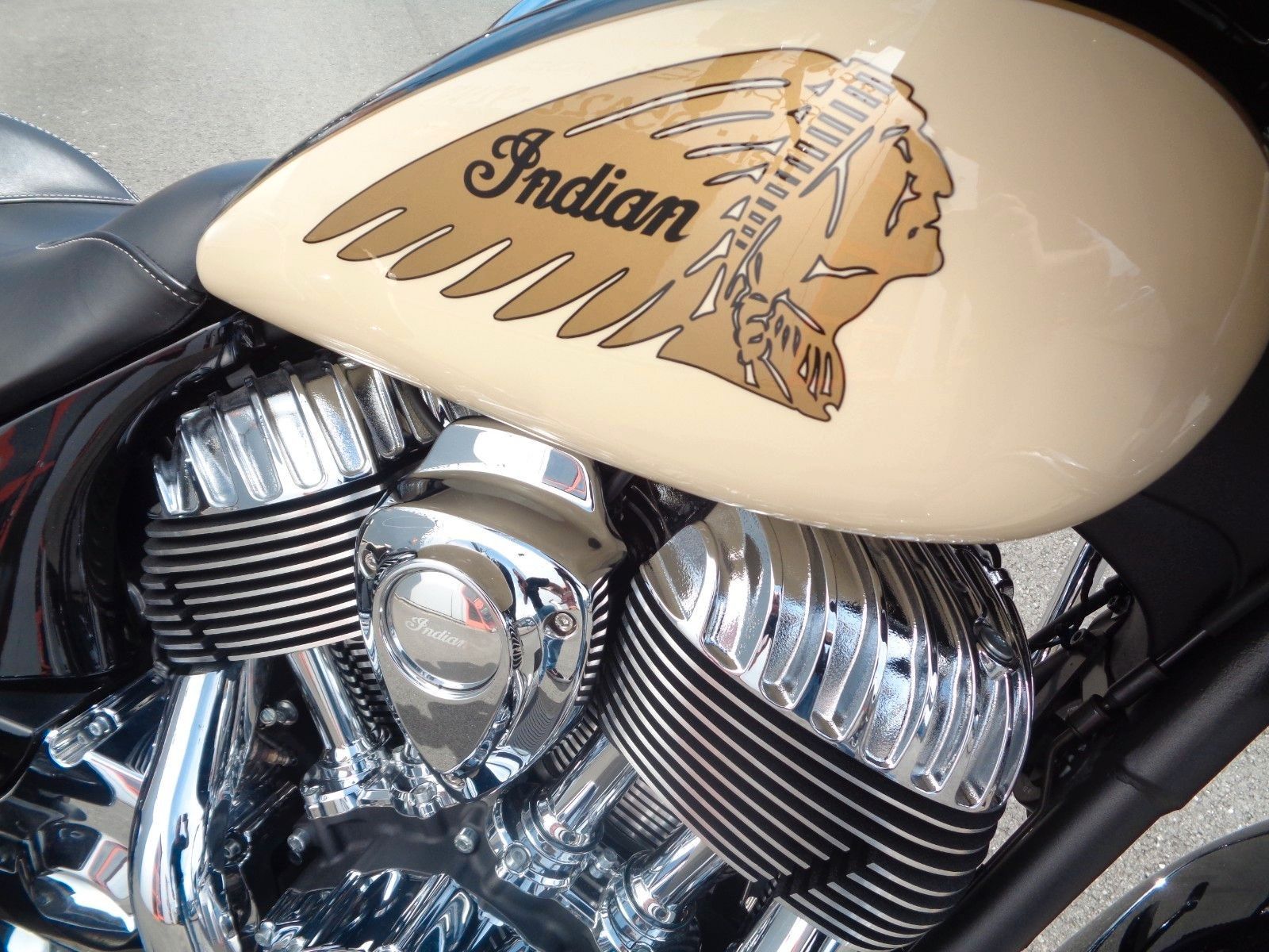 Fahrzeugabbildung Indian CHIEFTAIN CLASSIC °°WOLF IM SCHAFSPELZ°°