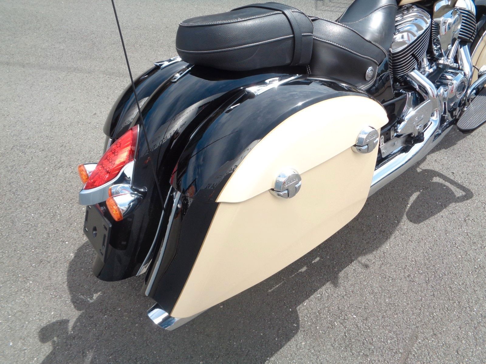 Fahrzeugabbildung Indian CHIEFTAIN CLASSIC °°WOLF IM SCHAFSPELZ°°