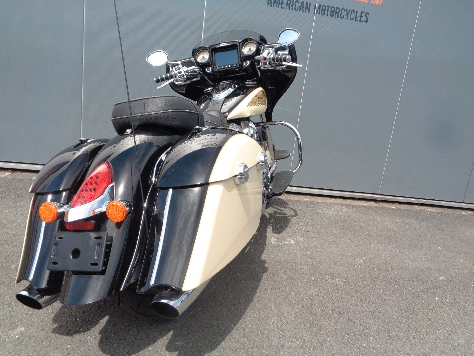 Fahrzeugabbildung Indian CHIEFTAIN CLASSIC °°WOLF IM SCHAFSPELZ°°