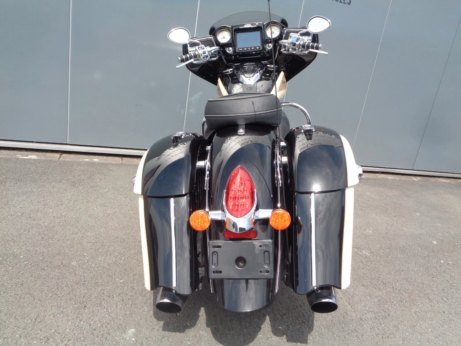 Fahrzeugabbildung Indian CHIEFTAIN CLASSIC °°WOLF IM SCHAFSPELZ°°