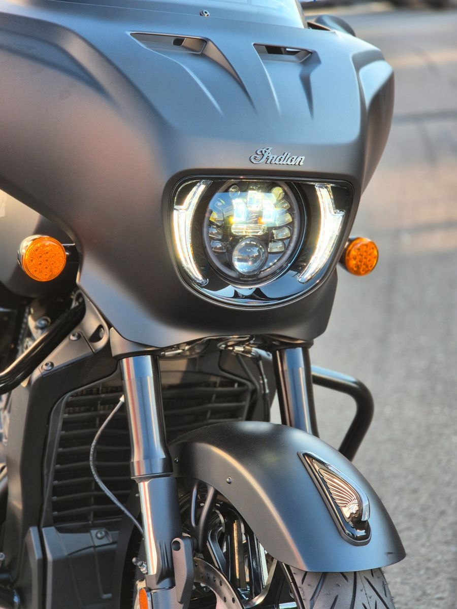 Fahrzeugabbildung Indian CHIEFTAIN * POWERPLUS 112 * DARK HORSE * BESTELL