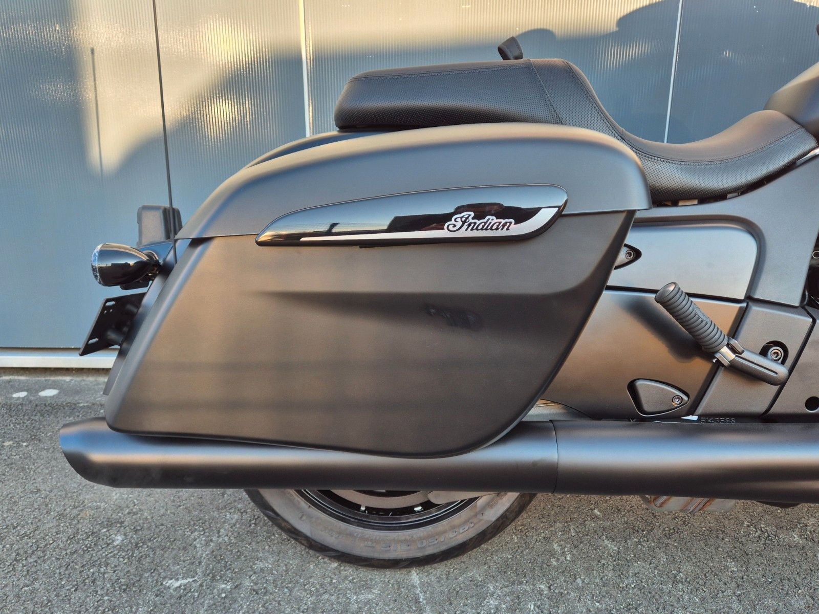 Fahrzeugabbildung Indian CHIEFTAIN * POWERPLUS 112 * DARK HORSE * BESTELL