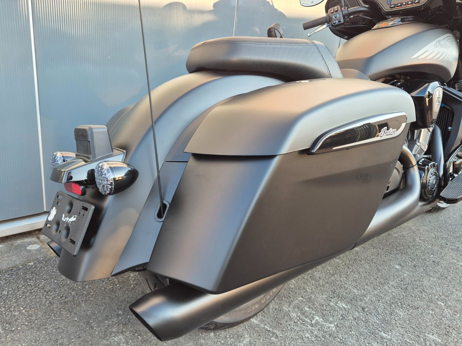 Fahrzeugabbildung Indian CHIEFTAIN * POWERPLUS 112 * DARK HORSE * BESTELL