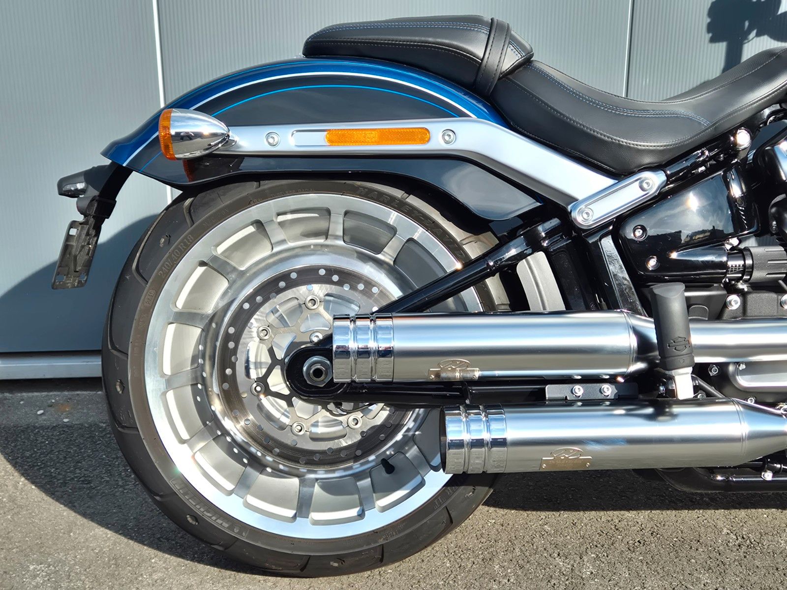 Fahrzeugabbildung Harley-Davidson FLFBS ANX°°FAT BOY 114 ANNIVERSARY°°-JEKILL&HYDE