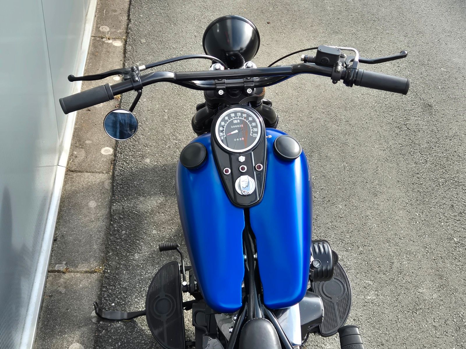 Fahrzeugabbildung Harley-Davidson FL °°SHOVELHEAD-BLUE BOBBER°° -ORIGINAL RAHMEN-