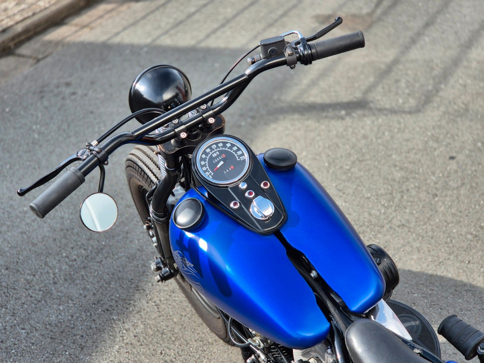 Fahrzeugabbildung Harley-Davidson FL °°SHOVELHEAD-BLUE BOBBER°° -ORIGINAL RAHMEN-