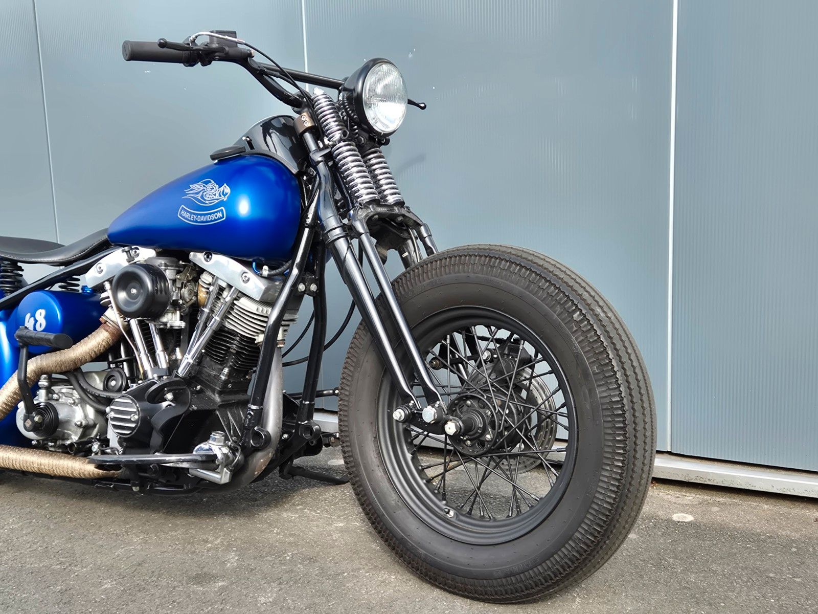 Fahrzeugabbildung Harley-Davidson FL °°SHOVELHEAD-BLUE BOBBER°° -ORIGINAL RAHMEN-