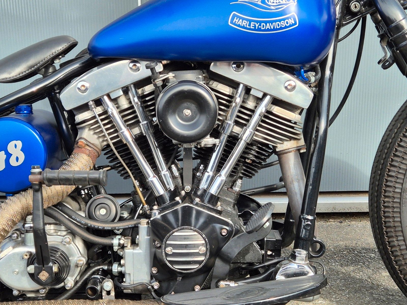 Fahrzeugabbildung Harley-Davidson FL °°SHOVELHEAD-BLUE BOBBER°° -ORIGINAL RAHMEN-