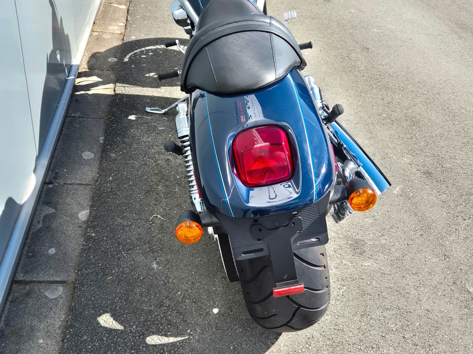 Fahrzeugabbildung Harley-Davidson VRSCAW °°V-ROD MODELL 08°° -SAMMLERSTÜCK-  50KM!