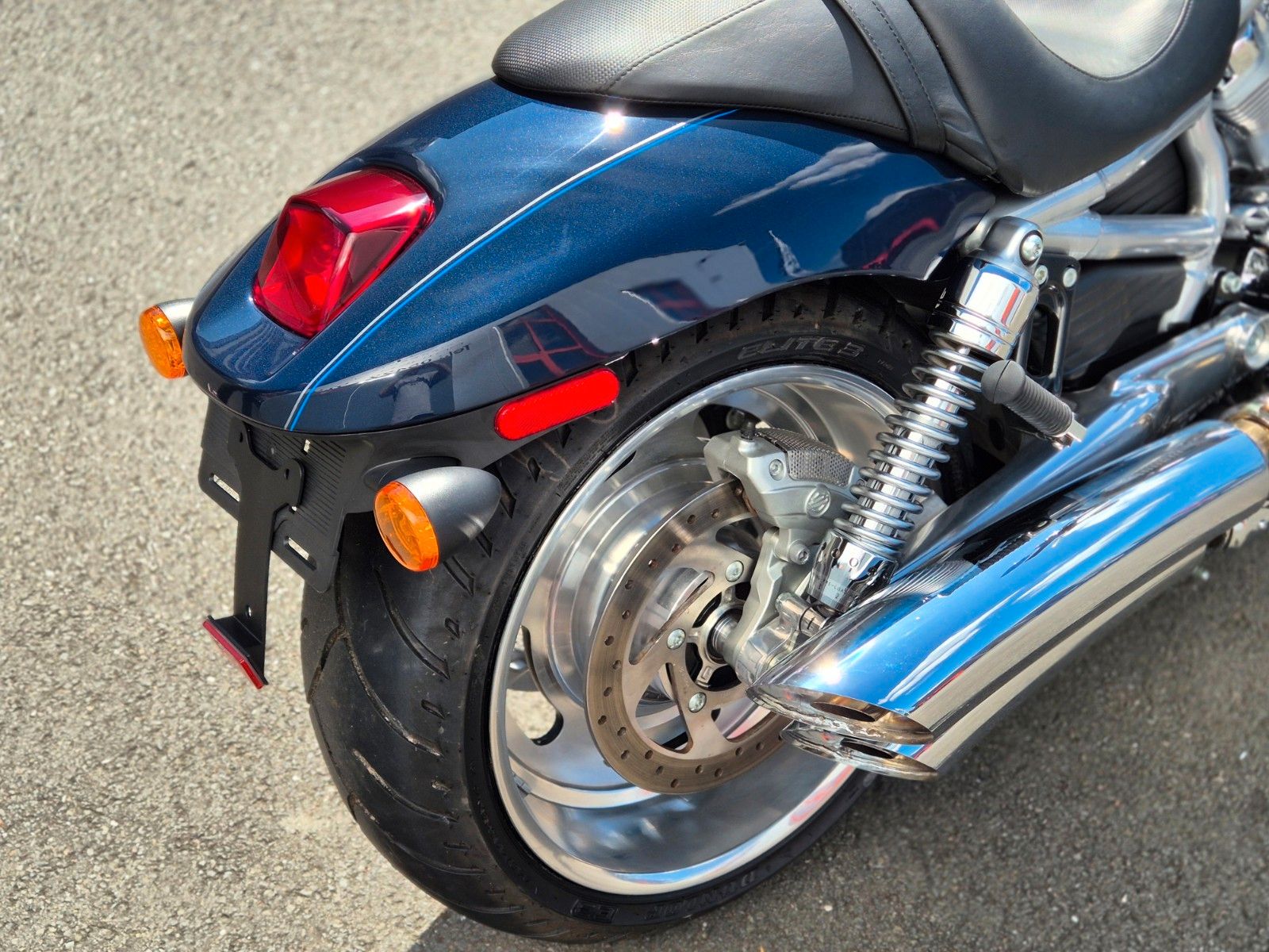 Fahrzeugabbildung Harley-Davidson VRSCAW °°V-ROD MODELL 08°° -SAMMLERSTÜCK-  50KM!