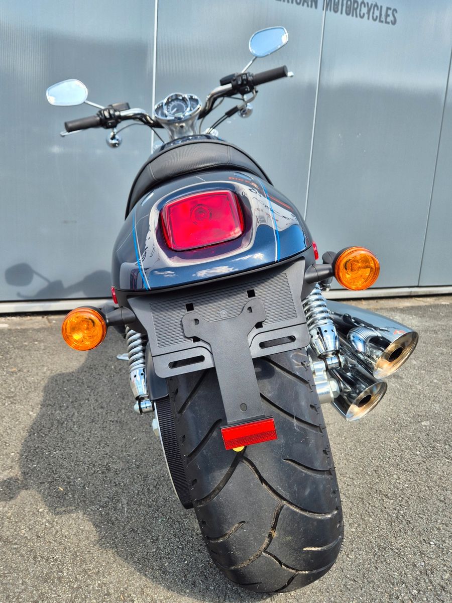 Fahrzeugabbildung Harley-Davidson VRSCAW °°V-ROD MODELL 08°° -SAMMLERSTÜCK-  50KM!