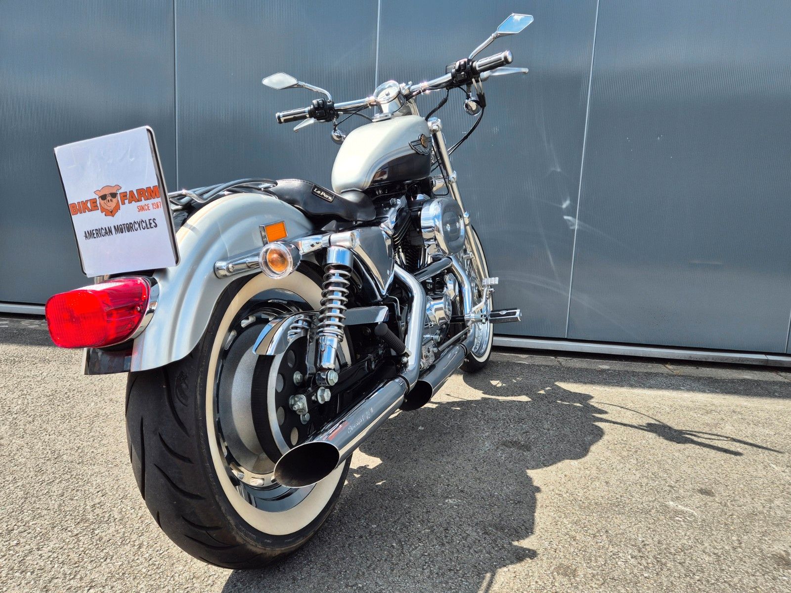 Fahrzeugabbildung Harley-Davidson XL1200 C °°SPORTSTER CUSTOM°°2.HAND-DEUTSCH-