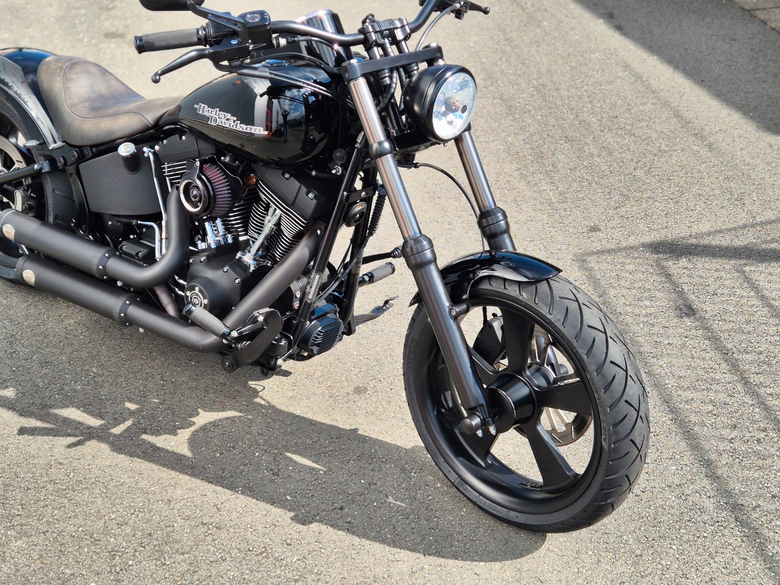 Fahrzeugabbildung Harley-Davidson FXSTB °°NIGHT TRAIN CUSTOM°° *PENZL AUSPUFF*