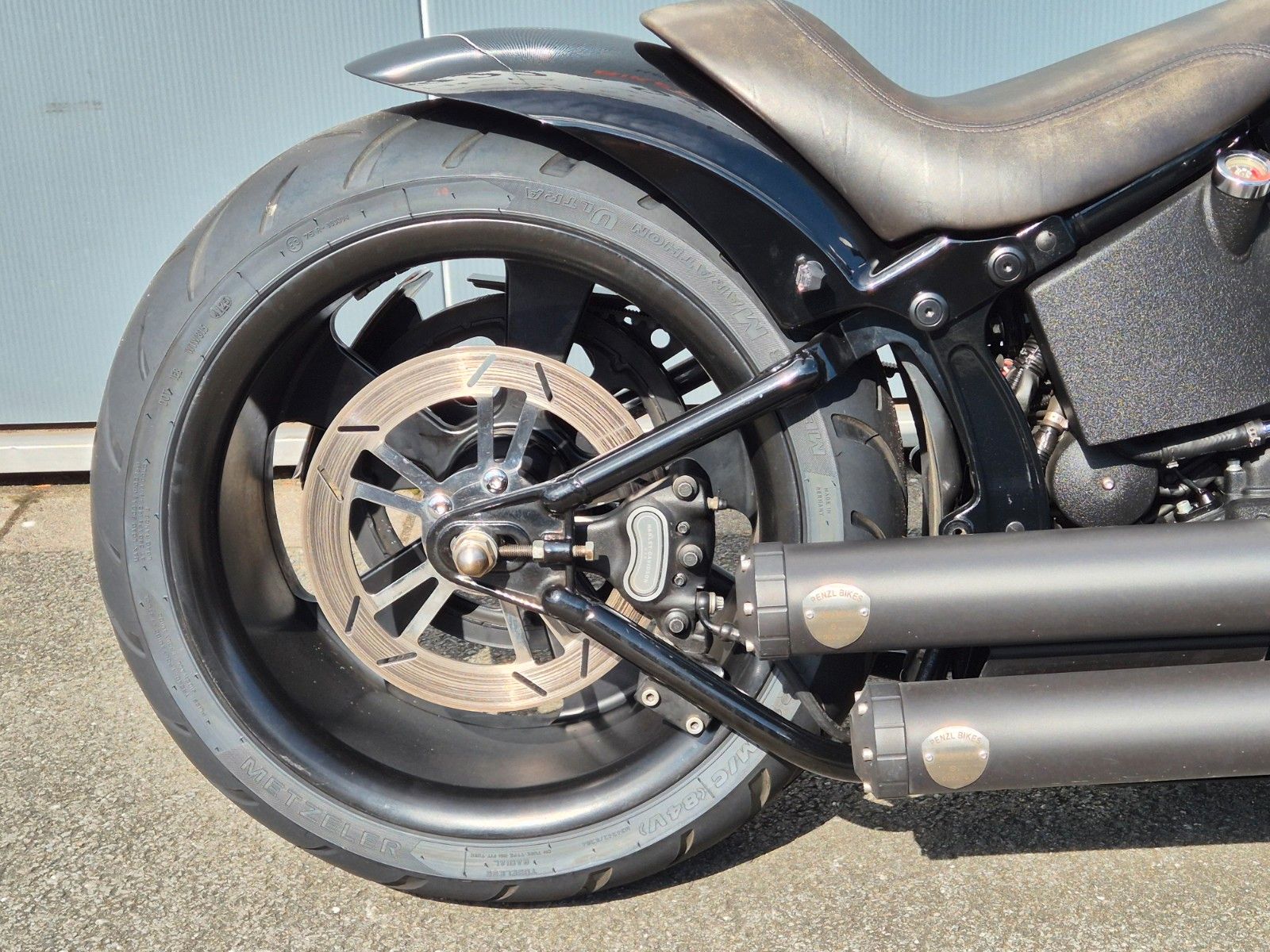 Fahrzeugabbildung Harley-Davidson FXSTB °°NIGHT TRAIN CUSTOM°° *PENZL AUSPUFF*
