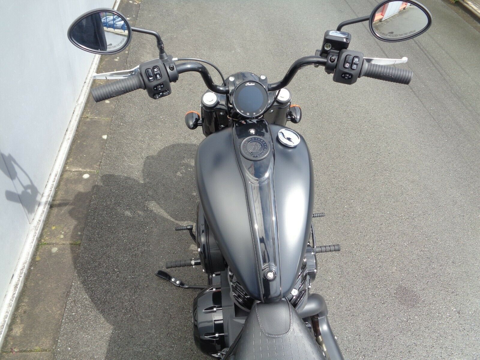 Fahrzeugabbildung Indian CHIEF BOBBER DARHORSE * TAGESZULASSUNG EURO5