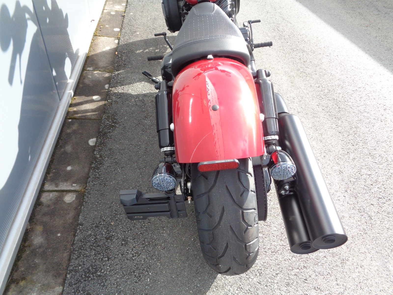 Fahrzeugabbildung Indian CHIEF BOBBER DARKHORSE * TAGESZULASSUNG EURO5