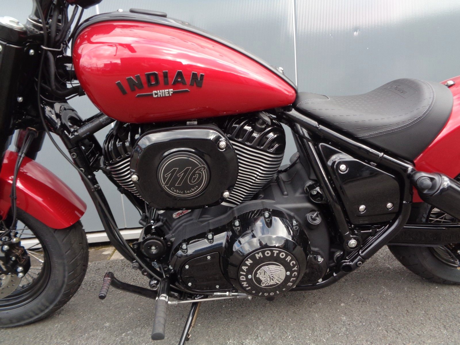 Fahrzeugabbildung Indian CHIEF BOBBER DARKHORSE * TAGESZULASSUNG EURO5