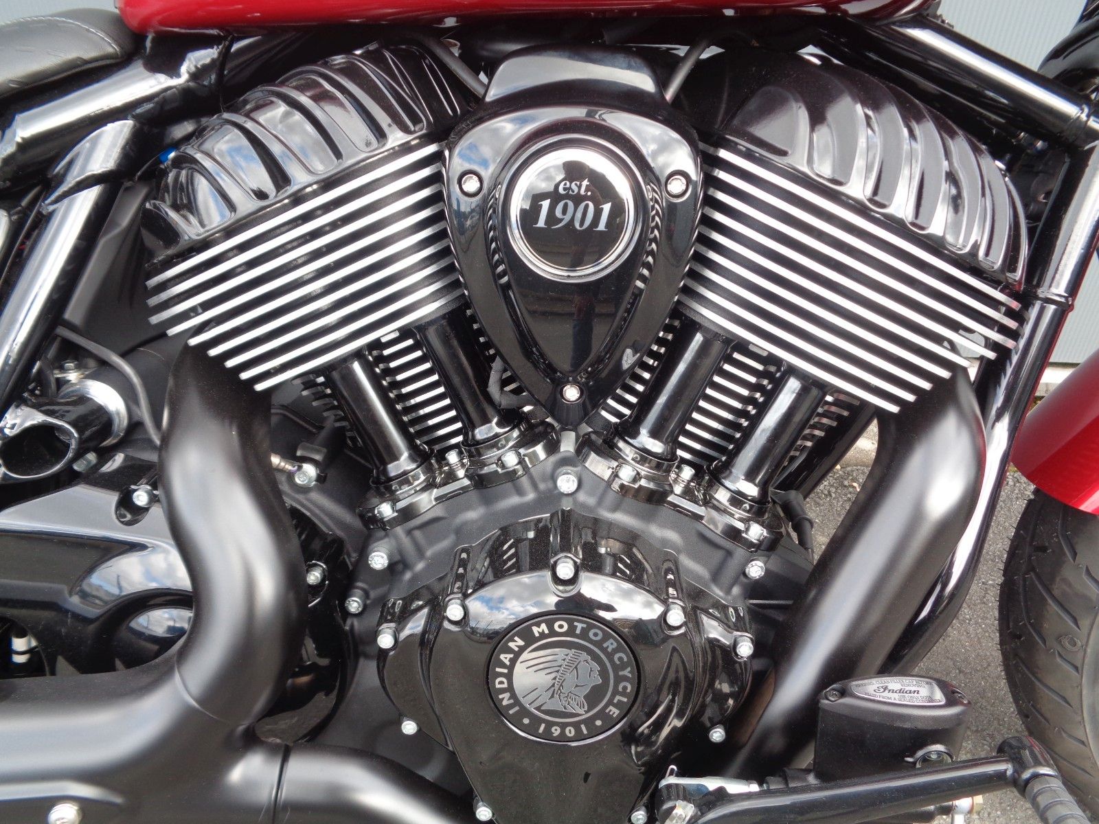 Fahrzeugabbildung Indian CHIEF BOBBER DARKHORSE * TAGESZULASSUNG EURO5