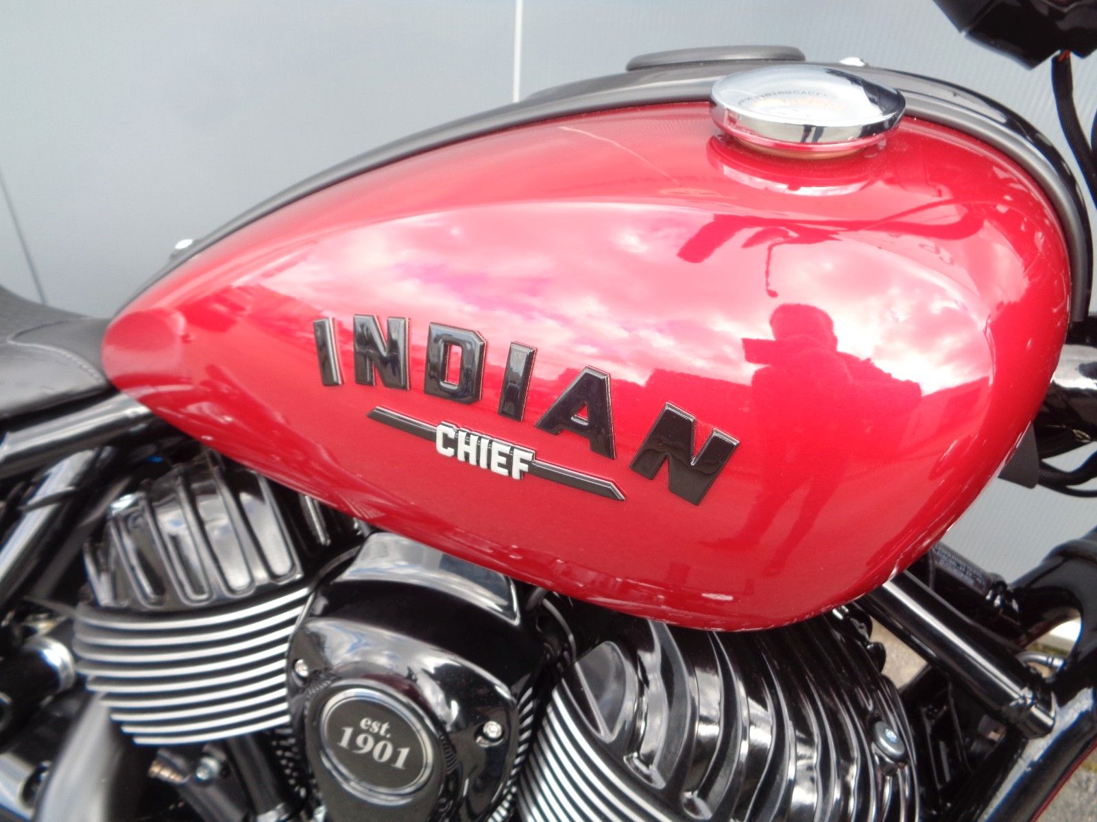 Fahrzeugabbildung Indian CHIEF BOBBER DARKHORSE * TAGESZULASSUNG EURO5