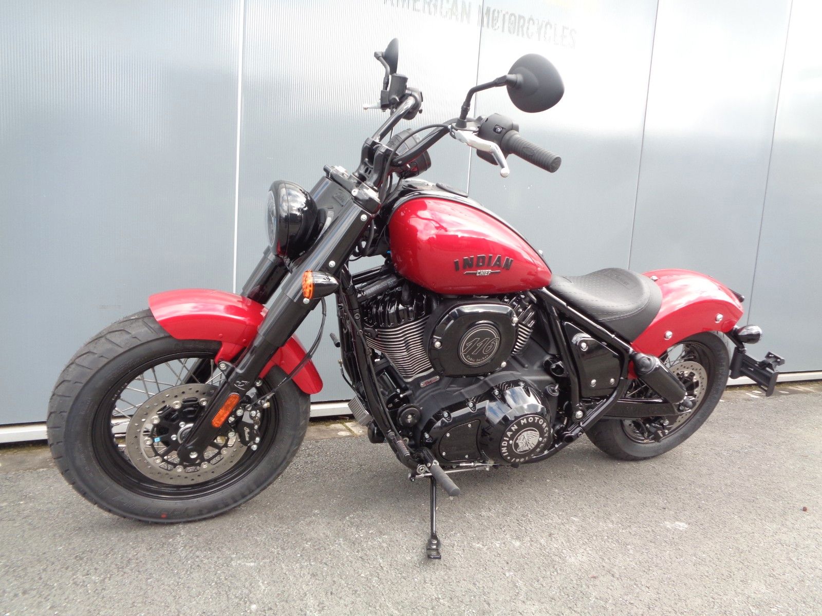 Fahrzeugabbildung Indian CHIEF BOBBER DARKHORSE * TAGESZULASSUNG EURO5